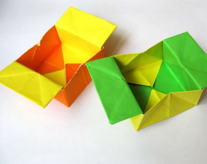Сказка из бумаги. Оригами готовые. Оригами из квадрата бумаги интересные. Оригами это увлекательное занятие. Оригами сказка.
